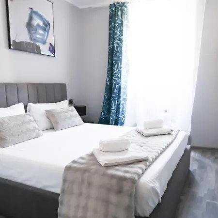 Апартаменты Boutique House *